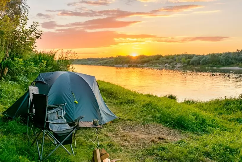 Should You Camp Next to a River? The Ultimate Risk vs. Reward Guide