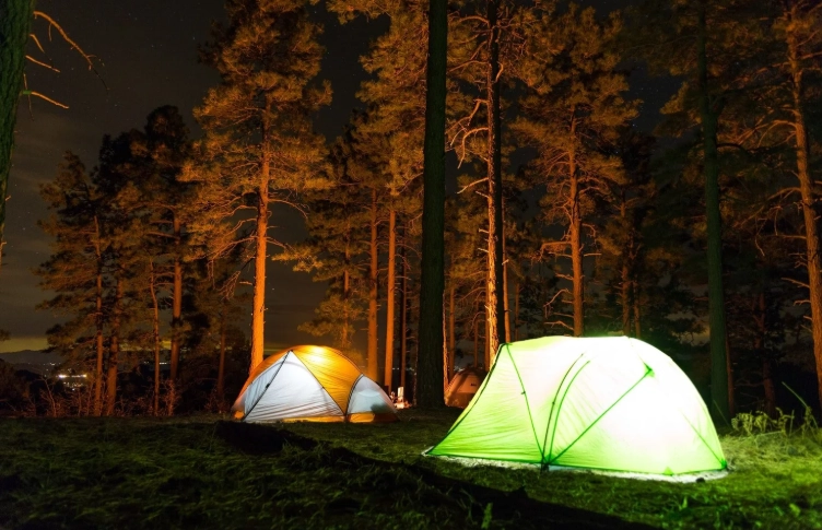 Proven Camping Hacks: Essential Tips for Beginners & Seasoned Campers