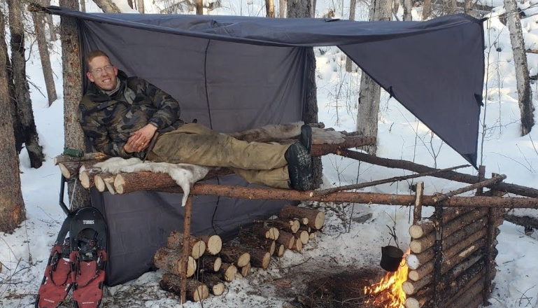 how to build a bushcraft shelter