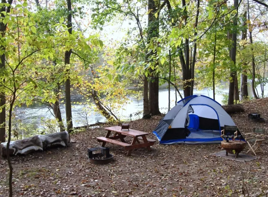 river camping tips