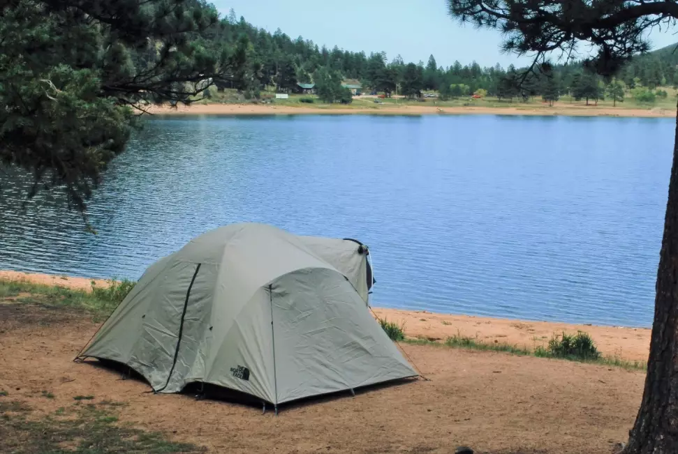 Lake Camping: The Ultimate Guide for a Perfect Waterside Escape