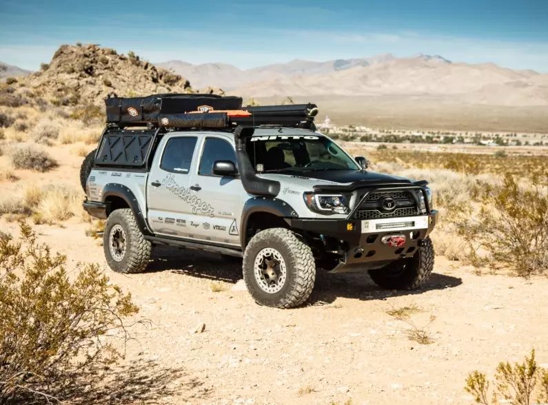 overlanding vehicle setup