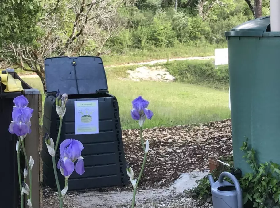 leave no trace composting